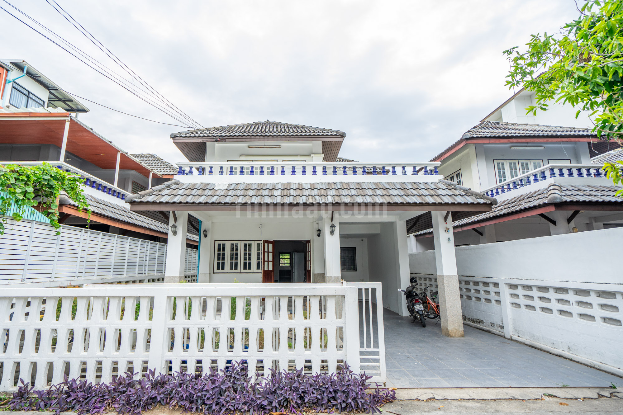 ที่พักบางแสน ริมหาด,บ้านพักบางแสน ริมหาด